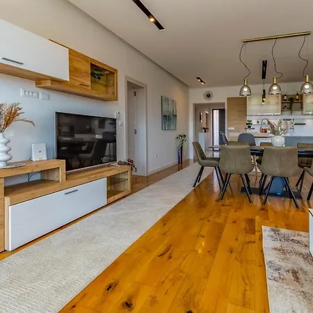 Patras - Pool Mit Hydromassage - Istriensonne 0673 Villa *