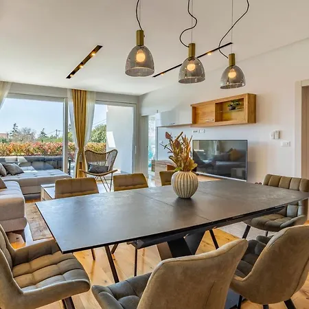 Вілла Patras - Pool Mit Hydromassage - Istriensonne 0673 *