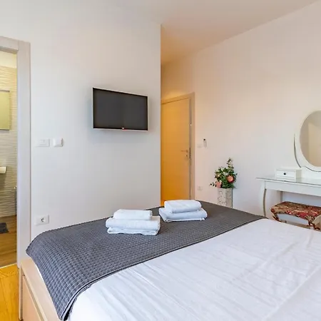 Patras - Pool Mit Hydromassage - Istriensonne 0673 Willa *