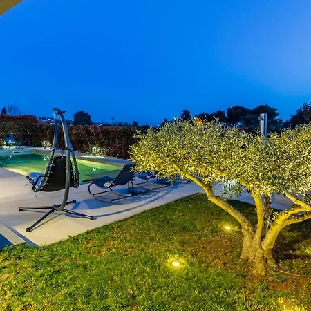 Patras - Pool Mit Hydromassage - Istriensonne 0673 Villa