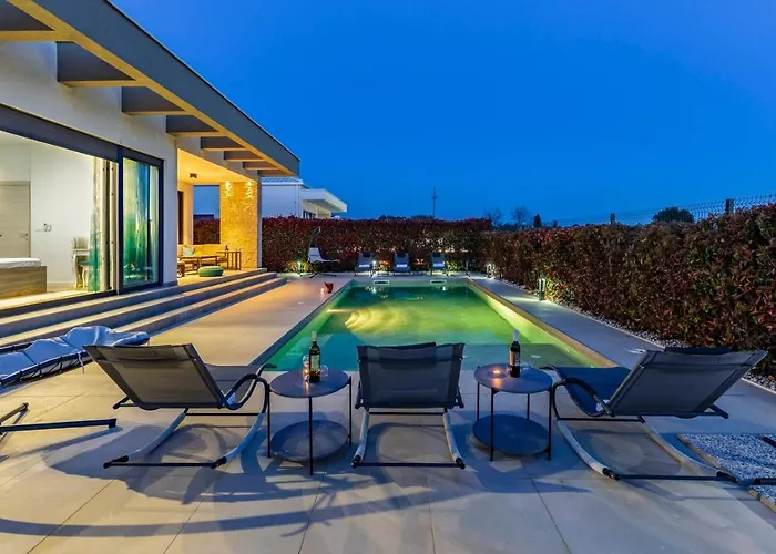 Вілла Patras - Pool Mit Hydromassage - Istriensonne 0673 *