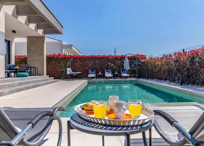 Patras - Pool Mit Hydromassage - Istriensonne 0673 Вілла