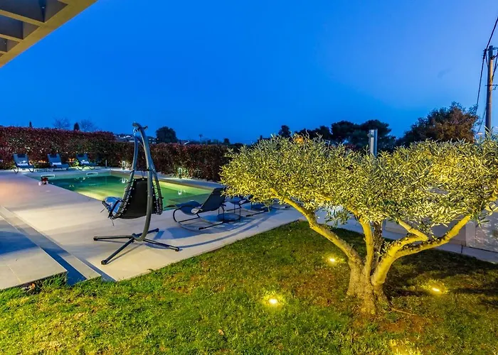 Patras - Pool Mit Hydromassage - Istriensonne 0673 Вілла